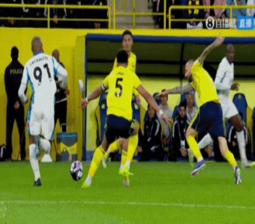 罗联赛火力,全开,球领跑射手,皇冠登录入口,皇冠平台,皇冠注册网址,皇冠app,皇冠官网,皇冠网站,皇冠网页版